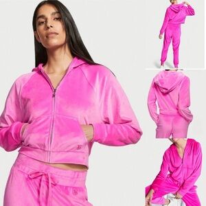 Victoria's Secret Hot Pink Velour Tracksuit Set
Hoodie & Pants SIZE XS